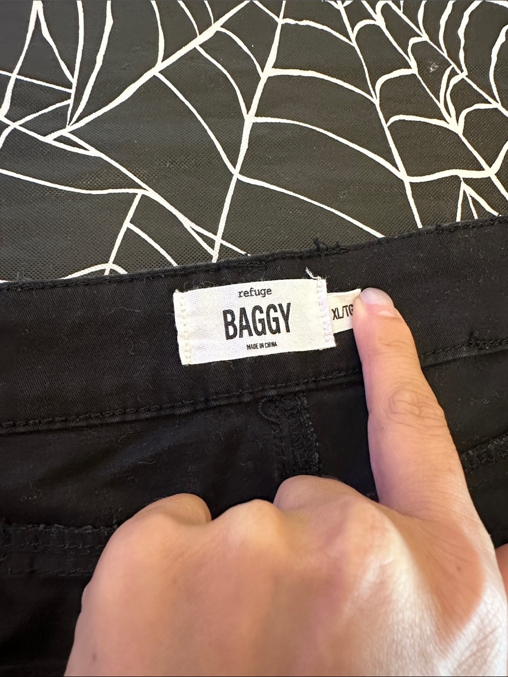 refuge Cargo Wide-Leg Pants - Picture 7 of 8